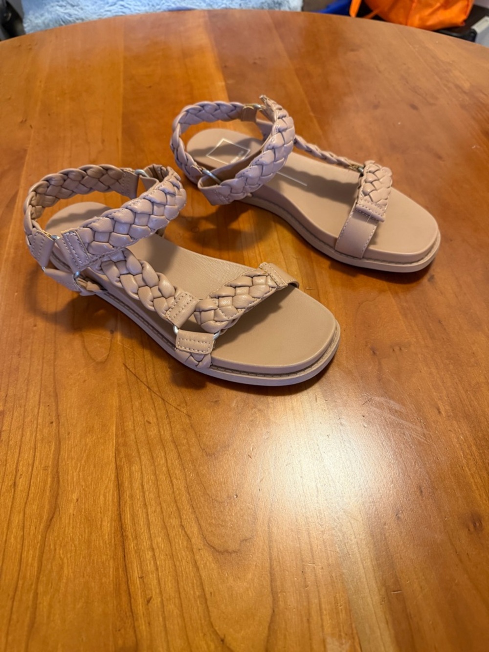 Dolce Vita Gimra Sandals in Cafe Size 6.5